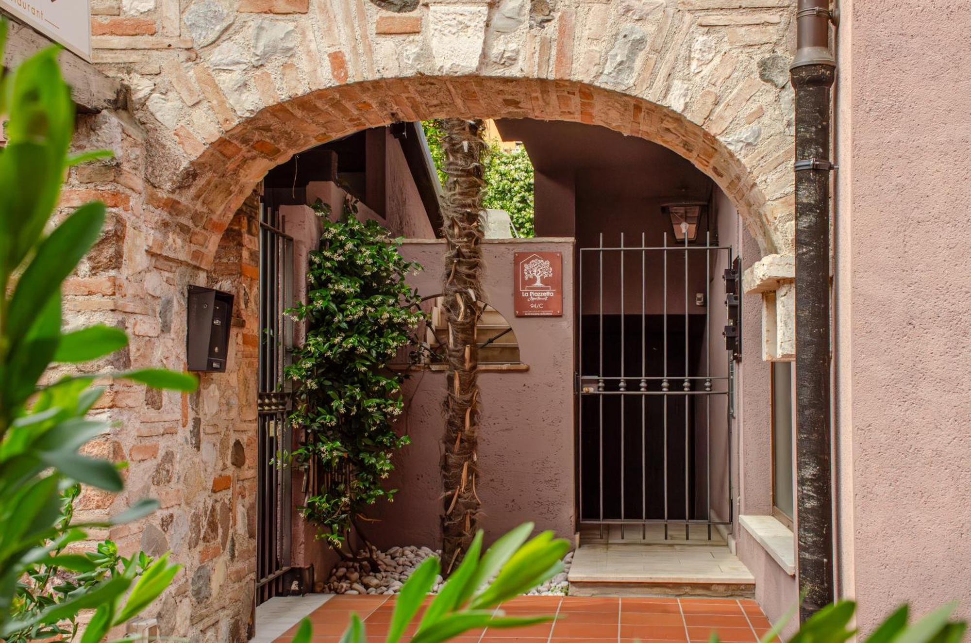 Appartamenti La Piazzetta Sirmione Exterior foto
